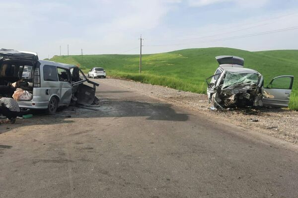 Два человека погибли в результате ДТП на трассе Ош — Бишкек - Sputnik Кыргызстан