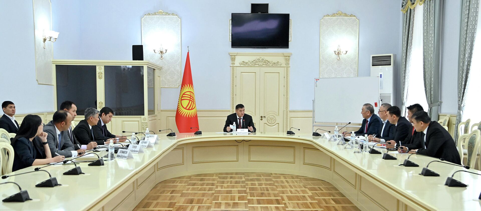 Совещание кабмина по приграничным вопросам - Sputnik Кыргызстан, 1920, 05.05.2022