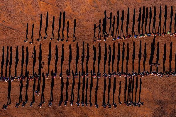 Снимок из серии &quot;Куаруп&quot; бразильского фотографа Рикардо Телеса, победивший в категории &quot;Профессиональный спорт&quot; - Sputnik Кыргызстан