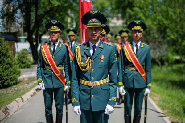 Кыргызские военные во время мероприятия - Sputnik Кыргызстан