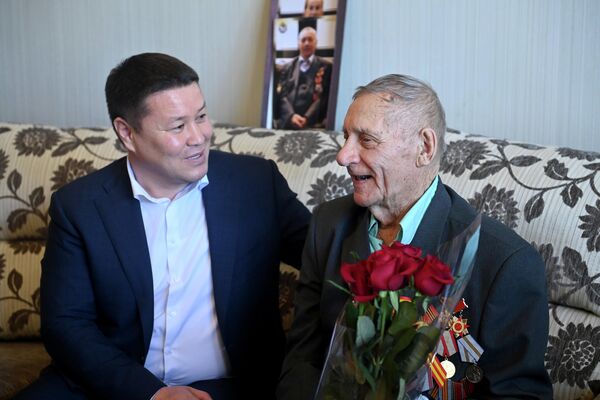 Ветераны выразили благодарность за поздравления и пожелали кыргызстанцам мира и согласия - Sputnik Кыргызстан