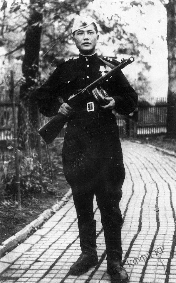 Кыргызстанец Т. Молдоканов участвовал во взятии Берлина (1945) - Sputnik Кыргызстан