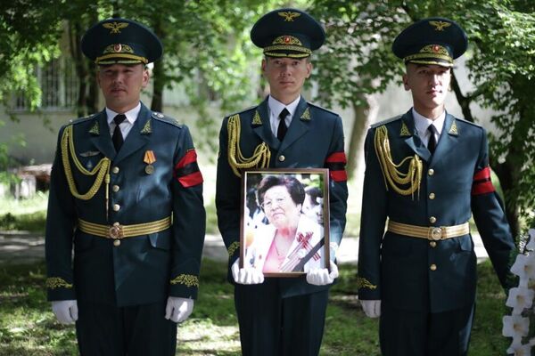 Блокадницу похоронят на Северном кладбище столицы - Sputnik Кыргызстан