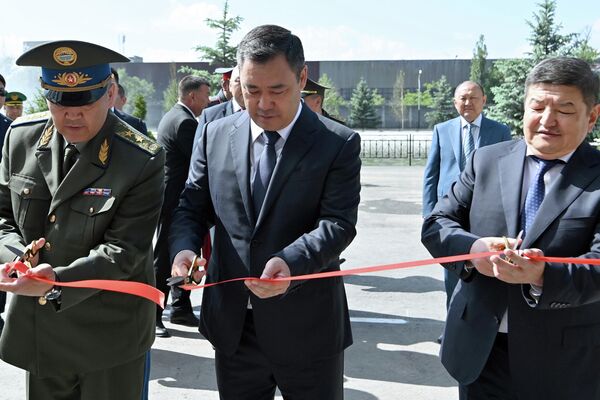 Президент Садыр Жапаров Улуттук коопсуздук органынын жаңы имаратынын ачылышына катышты - Sputnik Кыргызстан