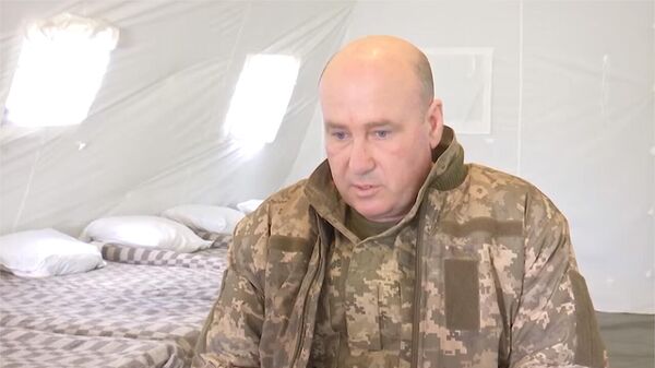 Командирлер бизди окко тосуп, өздөрү чыгып кетишти. Украиналык аскердин видеосу - Sputnik Кыргызстан