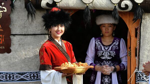 Ысык-Көлдөгү эл аралык туристтик көргөзмө-жарманкеси - Sputnik Кыргызстан