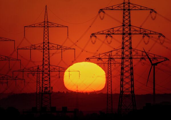 Восход солнца на окраине Франкфурта (Германия) - Sputnik Кыргызстан