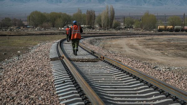 Строительство железной дороги. Архивное фото - Sputnik Кыргызстан