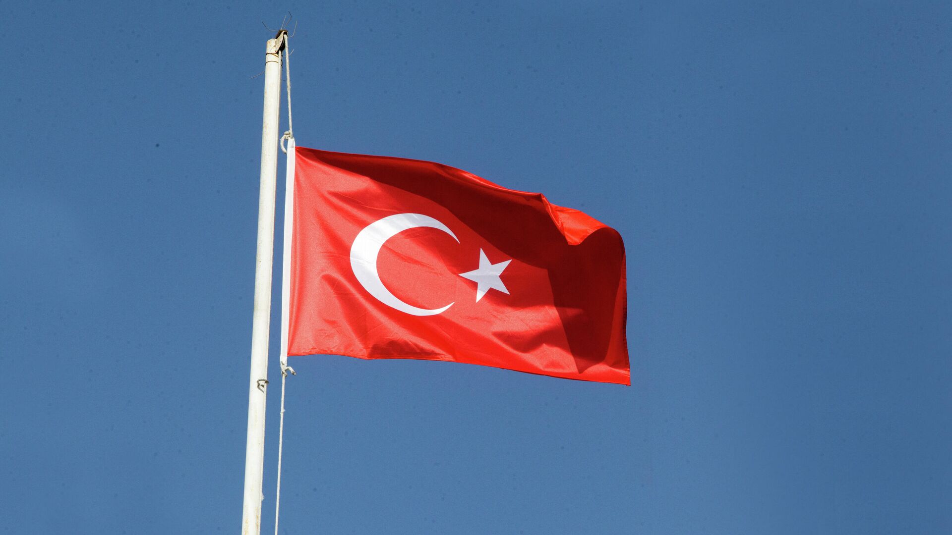 Турецкий национальный флаг - Sputnik Кыргызстан, 1920, 18.05.2022