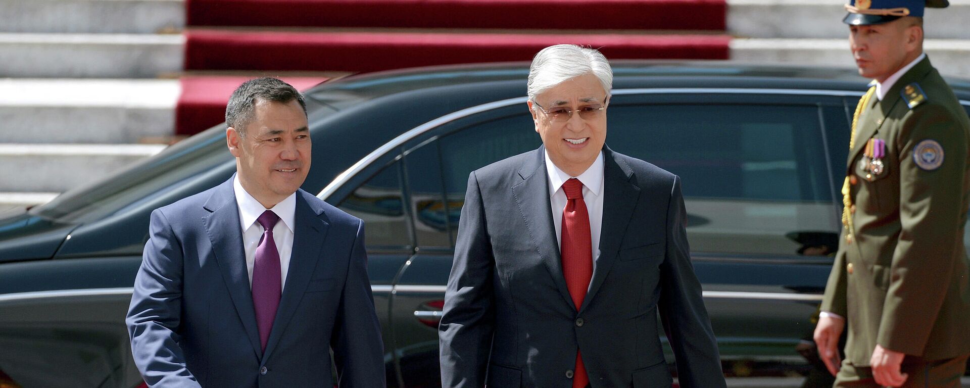 Церемония официальной встречи президента Садыра Жапарова и президента Касым-Жомарта Токаева в Бишкеке - Sputnik Кыргызстан, 1920, 26.05.2022