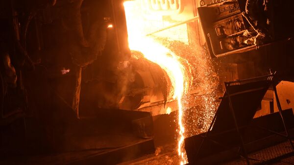 Печь металлообрабатывающего завода. Архивное фото - Sputnik Кыргызстан