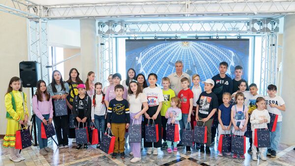 Акции, посвященные Международному дню защиты детей для маленьких жителей из Донбасса - Sputnik Кыргызстан