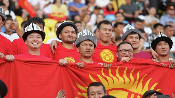 Футбольные болельщики. Архивное фото - Sputnik Кыргызстан
