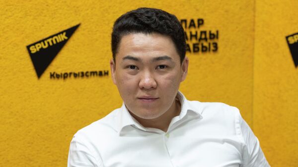 Начальник экономического управления Национального банка КР Азат Козубеков - Sputnik Кыргызстан