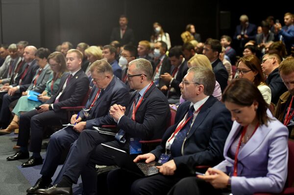 Он выступил на панельной сессии &quot;Евразийский экономический союз: новое качество интеграции&quot;, сообщила пресс-служба кабмина - Sputnik Кыргызстан
