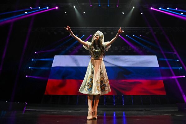 Конкурс красоты &quot;Мисс СНГ 2022&quot; в Ереване - Sputnik Кыргызстан