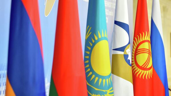 Флаги стран участниц ЕАЭС. Архивное фото - Sputnik Кыргызстан
