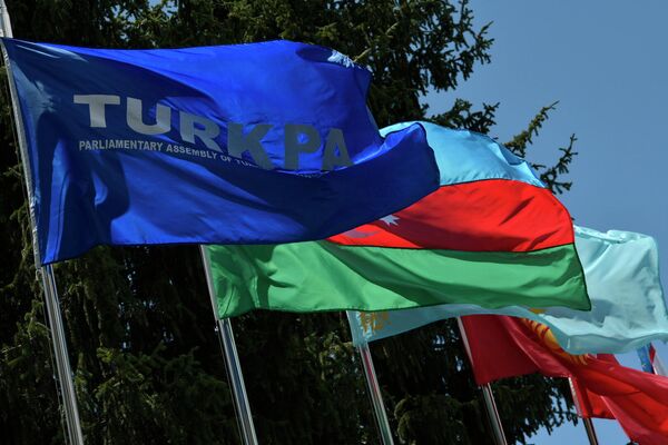 Парламентская ассамблея тюркоязычных стран теперь называется Парламентская ассамблея тюркских стран. Обновились также логотип и флаг ТюркПА. - Sputnik Кыргызстан