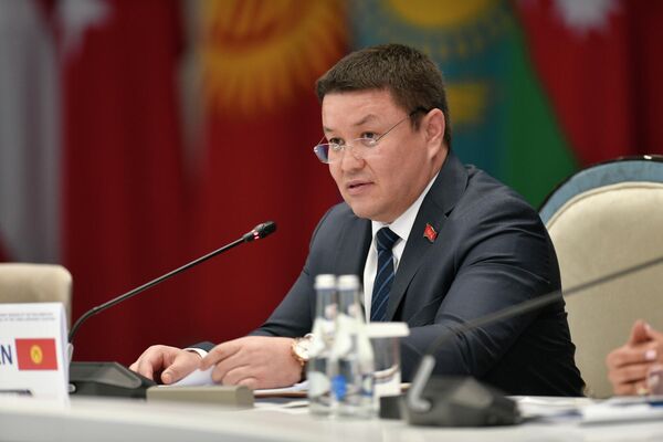 Талант Мамытов предложил разместить штаб-квартиру финансовой структуры ТюркПА в Бишкеке - Sputnik Кыргызстан
