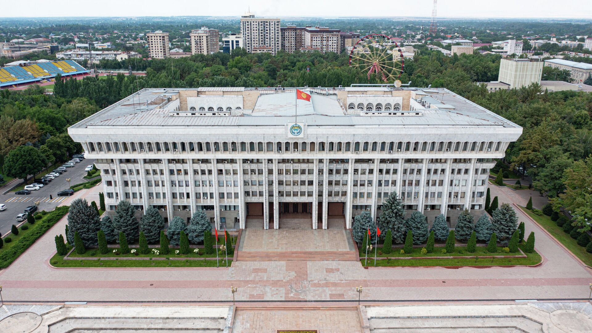 Здание Жогорку Кенеша. Архивное фото - Sputnik Кыргызстан, 1920, 25.05.2023