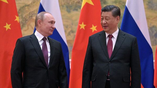 Россия президенти Владимир Путин жана Кытай лидери Си Цзиньпин. Архив - Sputnik Кыргызстан