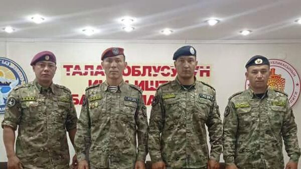 Сотрудники спецназа спасшие четверых человек в Таласе - Sputnik Кыргызстан