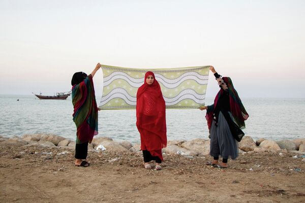 Работа иранского фотографа Шагхае Шаянкха &quot;Тайные мечты&quot; - Sputnik Кыргызстан