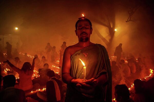 Снимок &quot;Огни и надежда&quot; бангладешского фотографа Мухаммада Амдада Хоссейна - Sputnik Кыргызстан