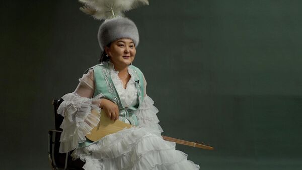 Гүлмира Макелек кызы: кыргыз жигитке турмушка чыгууга каршы эмесмин. Видеомаек - Sputnik Кыргызстан