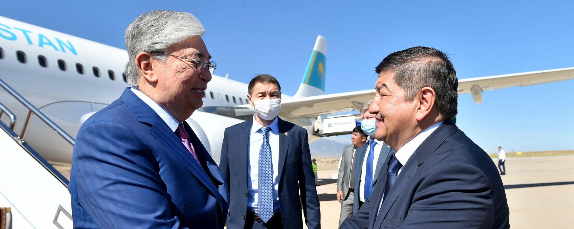 Президент Казахстана Касым-Жомарт Токаев первым среди глав стран Центральной Азии прибыл в Иссык-Кульскую область - Sputnik Кыргызстан, 1920, 20.07.2022