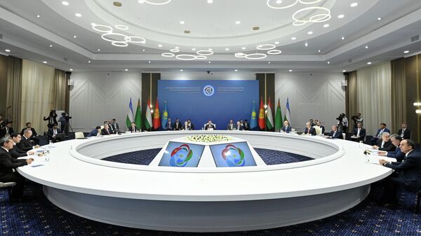 Консультативная встреча глав государств Центральной Азии в Чолпон-Ате - Sputnik Кыргызстан