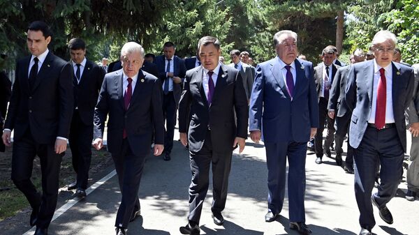 Главы государств Центральной Азии в Чолпон-Ате - Sputnik Кыргызстан
