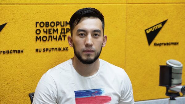 Главный тренер Федерации плавания среди людей с ограниченными возможностями КР Ислам Турдиев - Sputnik Кыргызстан