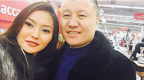 Известный в Казахстане бизнесмен Бахытбек Есентаев с дочерью. Архивное фото - Sputnik Кыргызстан