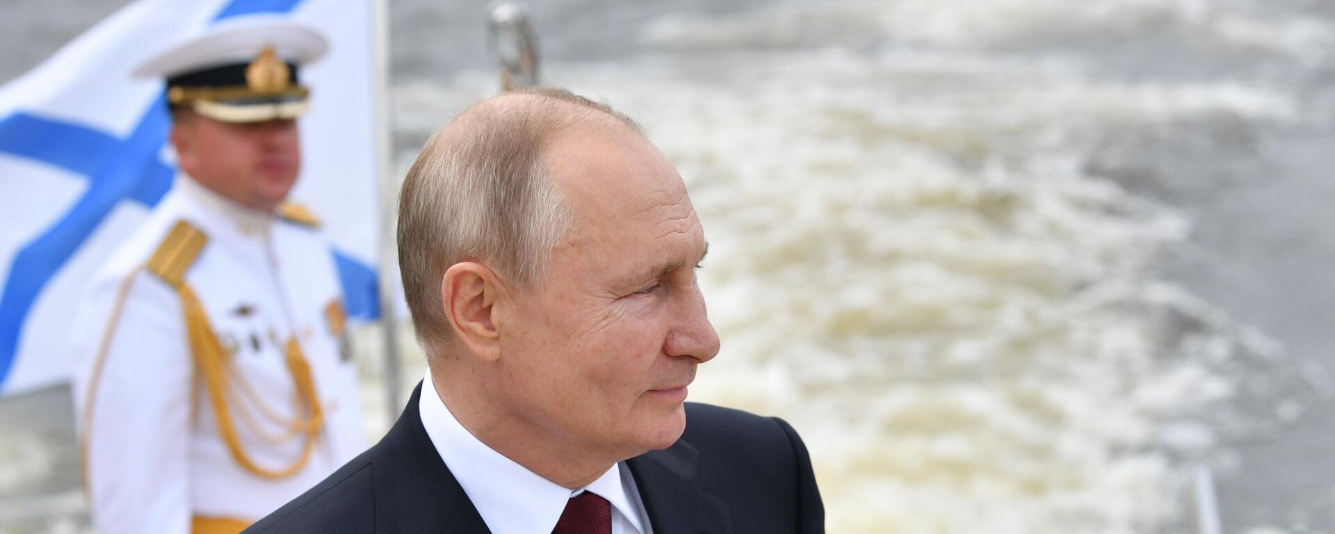 Россия лидери Владимир Путин  - Sputnik Кыргызстан, 1920, 27.07.2025