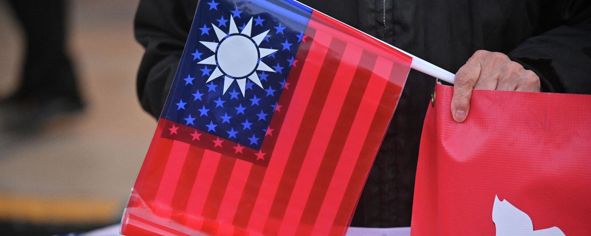 Флаги США и Тайваня. Архивное фото - Sputnik Кыргызстан, 1920, 05.07.2023