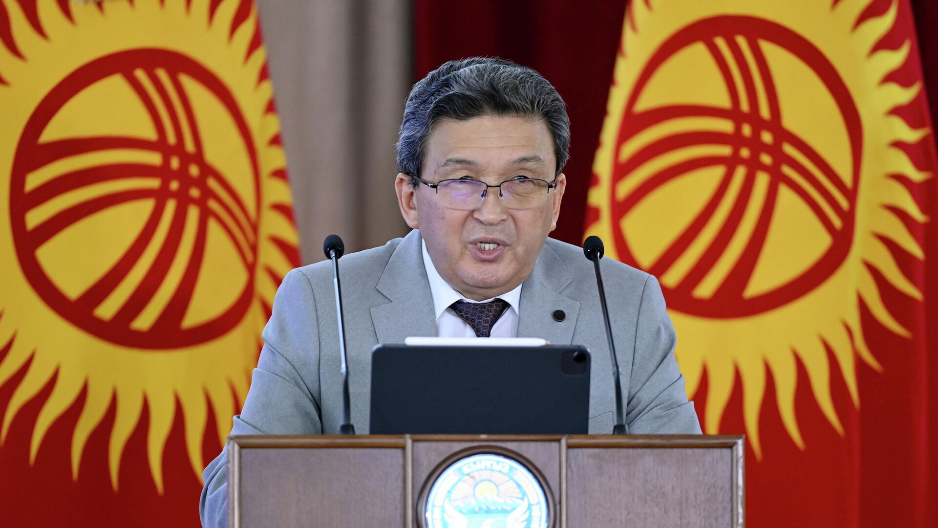 Председатель Верховного суда КР Замирбек Базарбеков. Архивное фото - Sputnik Кыргызстан, 1920, 11.01.2023