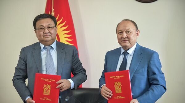 Муниципалитет Бишкека подписал меморандум о поставке спецтехники для коммунальных служб - Sputnik Кыргызстан