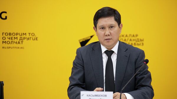 Исполняющий обязанности министра здравоохранения Жаркынбек Касымбеков  - Sputnik Кыргызстан