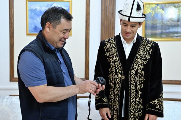 Напомним, что Дмитрий Бивол является уроженцем Кыргызстана — его детство прошло в Токмоке. - Sputnik Кыргызстан
