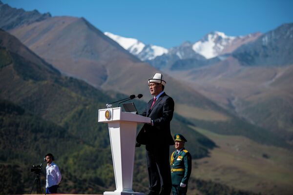 Президент Садыр Жапаров выступил с поздравительной речью - Sputnik Кыргызстан
