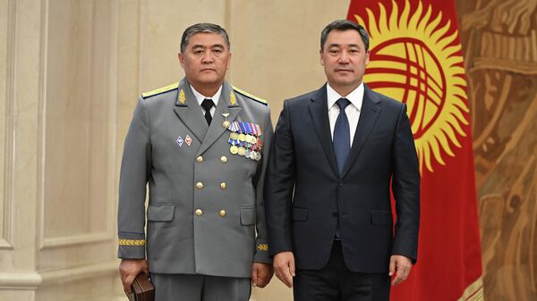 Президент Садыр Жапаров и глава ГКНБ Камчыбек Ташиев. Архивное фото - Sputnik Кыргызстан