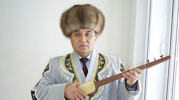 Залкар төкмө акын Замирбек Үсөнбаев. Архив - Sputnik Кыргызстан