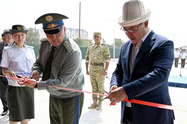 Президент Садыр Жапаров открыл базу беспилотных летательных аппаратов Пограничной службы ГКНБ Кыргызстана - Sputnik Кыргызстан
