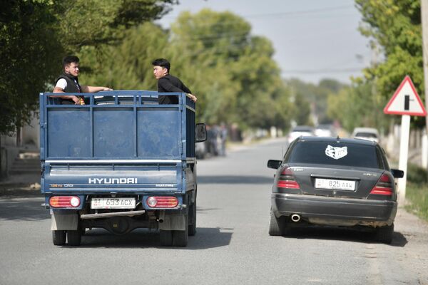 Жители близлежащих к границе с Таджикистаном сел эвакуированы - Sputnik Кыргызстан