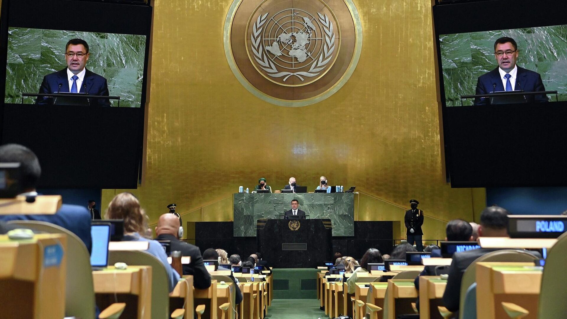 Президент Кыргызстана Садыр Жапаров во время выступления на 77-й сессии Генеральной Ассамблеи ООН в Нью-Йорке. 20 сентября 2022 года - Sputnik Кыргызстан, 1920, 20.09.2022