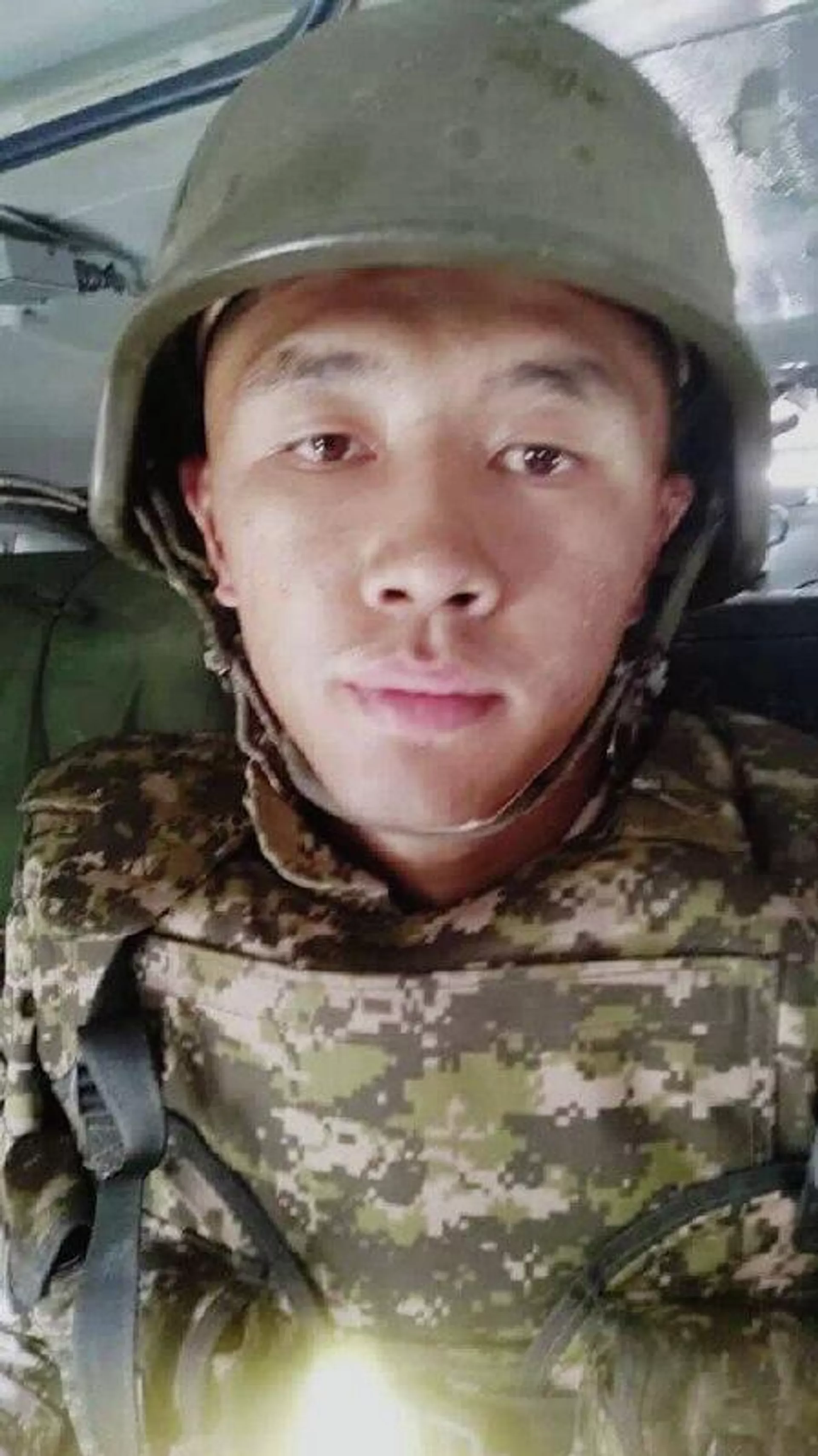 Пограничник КР Мухтарбек Сулайманов погибший в ходе пограничного конфликта в Баткенской области - Sputnik Кыргызстан, 1920, 23.09.2022