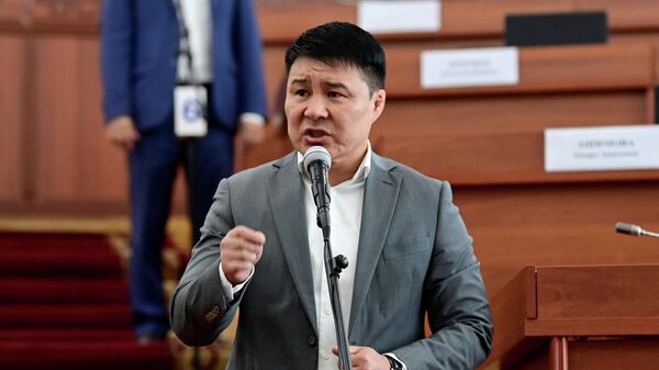 Жогорку Кеңештин депутаты Тазабек Икрамов - Sputnik Кыргызстан
