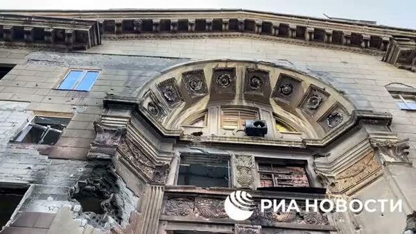 Анда да аткыланган. Мариуполдогу үйдөн 1944-жылдагы жазуу табылды. Видео - Sputnik Кыргызстан