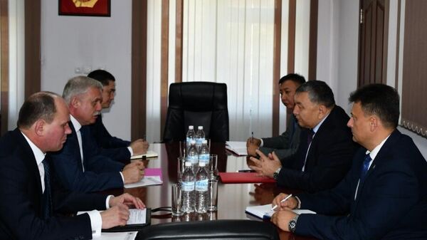 Встреча секретаря Совета безопасности КР Марата Иманкулова с Станиславом Засем - Sputnik Кыргызстан